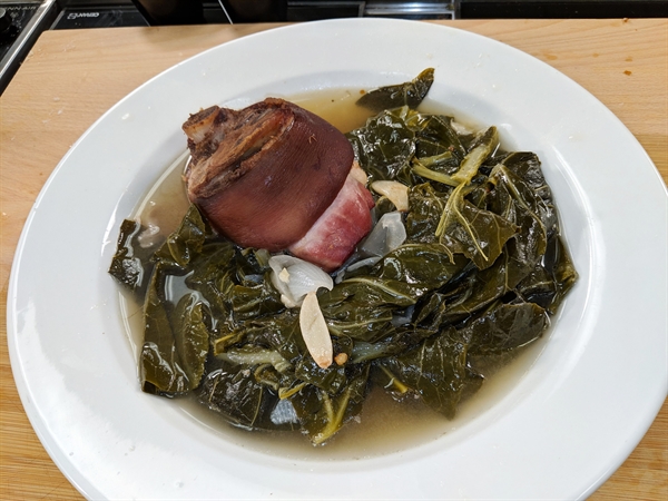 Collard Greens with Side Meat, Virginia-style