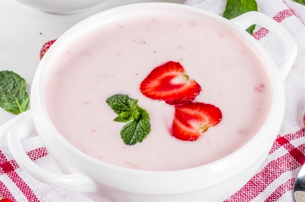 Chilled Strawberry Soup