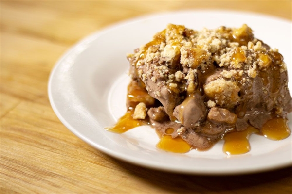 Richlands' Caramel Pecan Ice Cream Squares