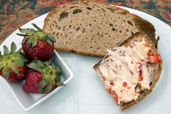 Easy Strawberry Butter