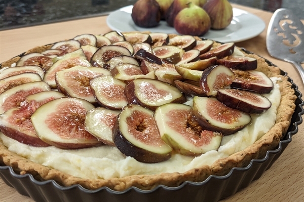 Fig Tart with Lemon Mascarpone Cream