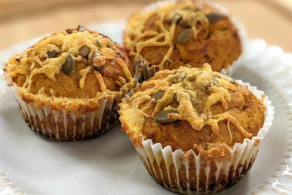 Pumpkin Cheddar Muffins