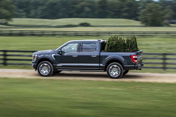 Ring in the New Year with savings on a new Ford truck