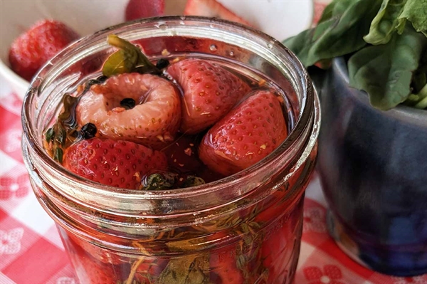 Pickled Strawberries with Fresh Herbs