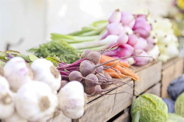 Winter farmers markets offer fresh, local options year-round