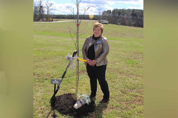 Farm Bureau women remember Lunenburg County farmer’s contributions to Virginia agriculture