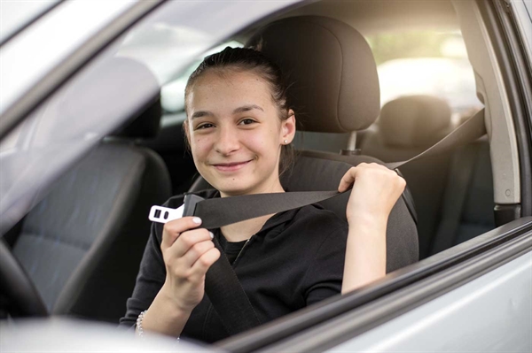 Set teens up for success with safe driving tools