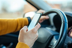 Virginia motorists adjusting to hand-held phone ban