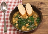 Spinach and Chickpea Soup