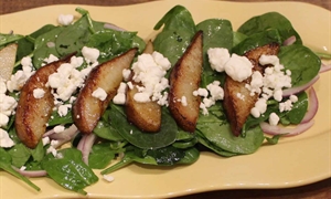 Spinach Salad with Caramelized Pears and Goat Cheese