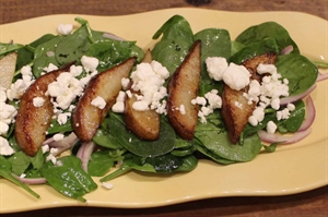 Spinach Salad with Caramelized Pears and Goat Cheese