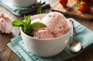 Roasted Strawberry Ice Cream